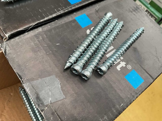 6 dozen slag hulzen en schroeven - afbeelding 6 van  6