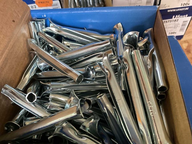 6 dozen stalen slagpluggen - afbeelding 2 van  6