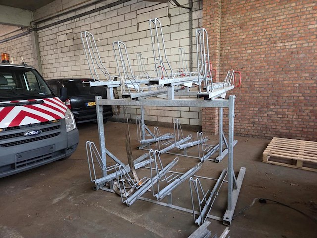 6 dubbellaagse fietsenrek - afbeelding 8 van  9