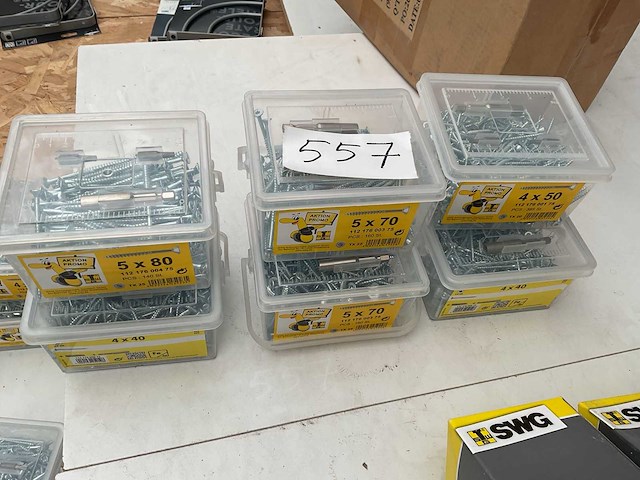 6 emmers hout schroeven met bitsen en magneet houder - afbeelding 1 van  6