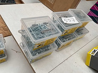 6 emmers hout schroeven met bitsen en magneet houder - afbeelding 6 van  6