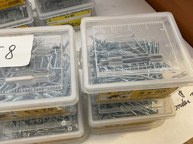 6 emmers hout schroeven met bitsen en magneet houder - afbeelding 3 van  4