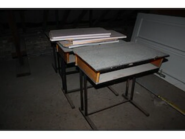6 enkele vintage lessenaars - afbeelding 1 van  3