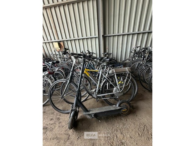 6 fietsen en step - afbeelding 1 van  6