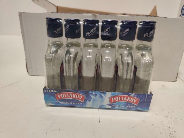 6 flesjes vodka poliakov 20cl - afbeelding 4 van  5