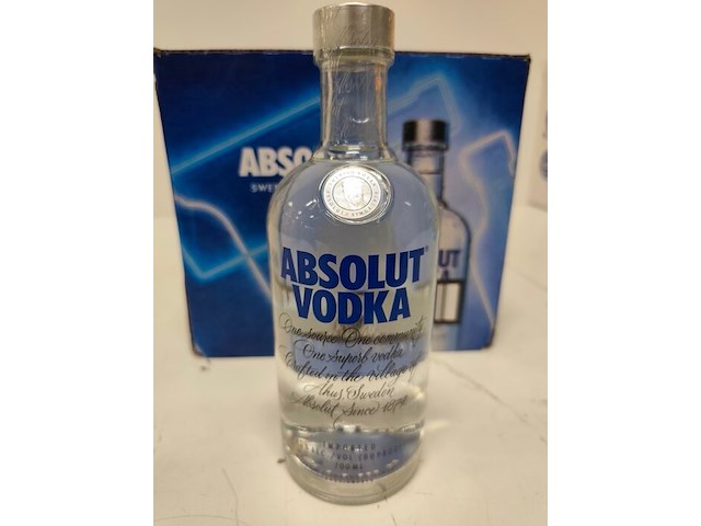 6 flessen absolut vodka 70cl - afbeelding 1 van  6
