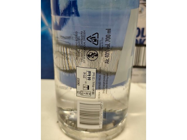6 flessen absolut vodka 70cl - afbeelding 6 van  6