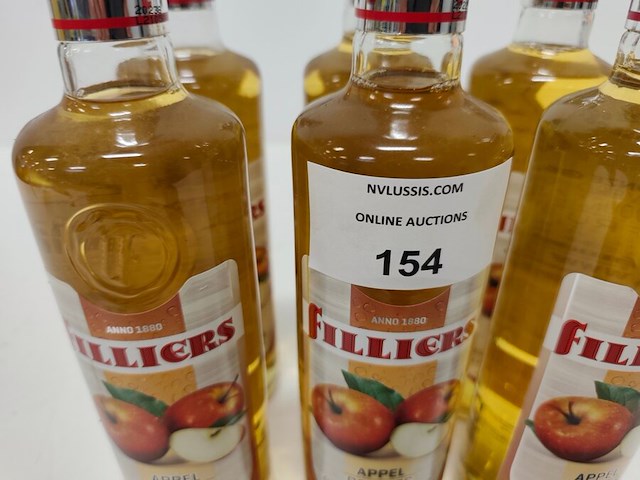 6 flessen appel jenever filliers 20,00% 70cl, 1 flesje vodka eristoff 37,50% 20cl - afbeelding 5 van  6