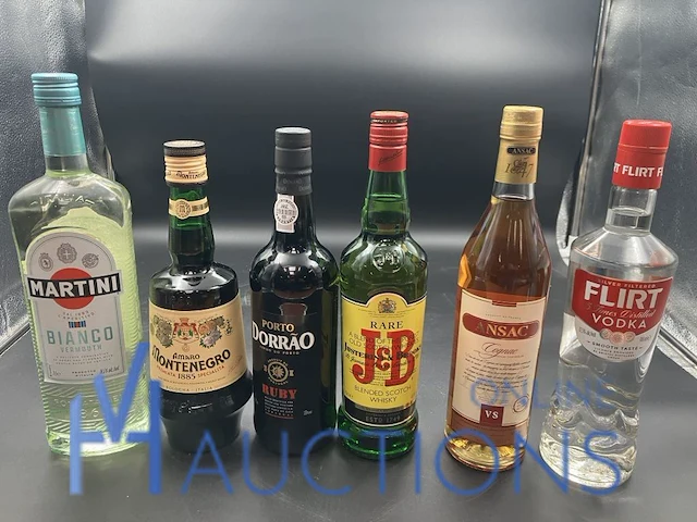6 flessen diverse geestrijke dranken - afbeelding 1 van  4