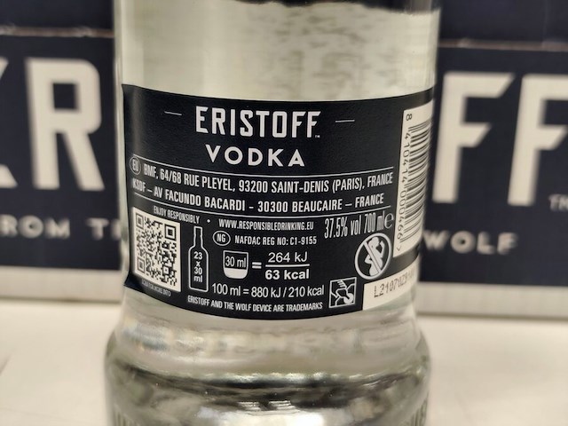 6 flessen eristoff blue vodka 37,50% 70cl - afbeelding 6 van  6