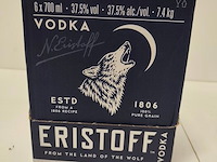 6 flessen eristoff blue vodka 37,50% 70cl - afbeelding 4 van  6