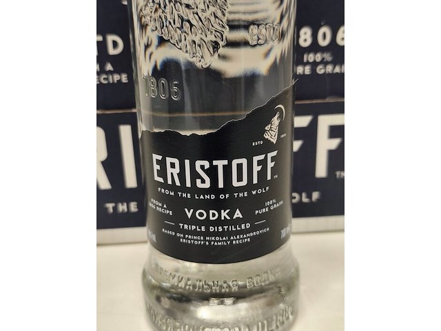 6 flessen eristoff blue vodka 70cl - afbeelding 2 van  6