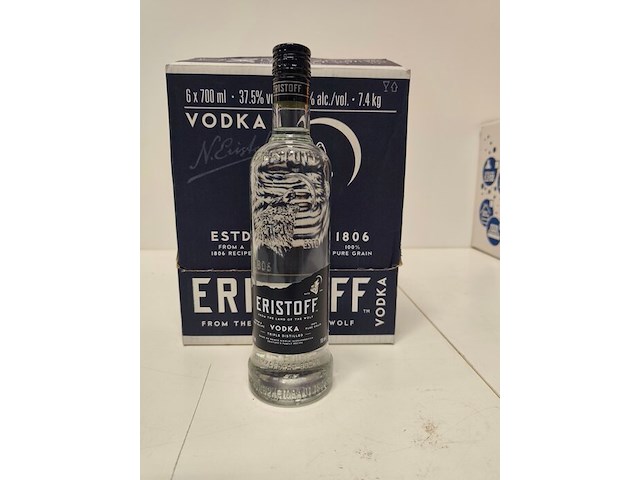 6 flessen eristoff blue vodka 70cl - afbeelding 1 van  6