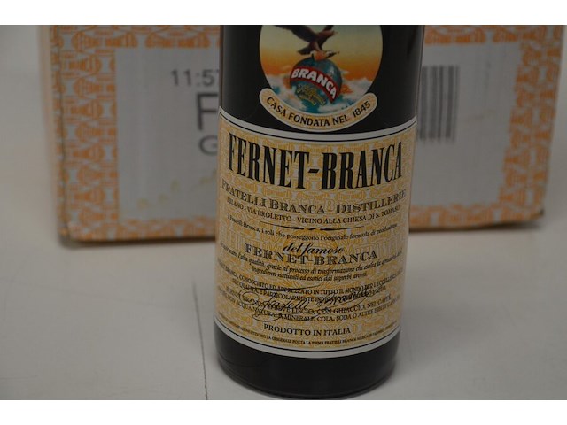 6 flessen fernet-branca likeur bitter 70cl - afbeelding 2 van  5