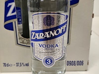 6 flessen zaranoff vodka 70cl - afbeelding 6 van  7