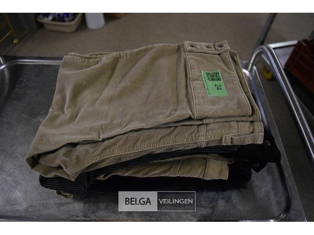 ±6 floeren broeken maat 32 - afbeelding 1 van  4