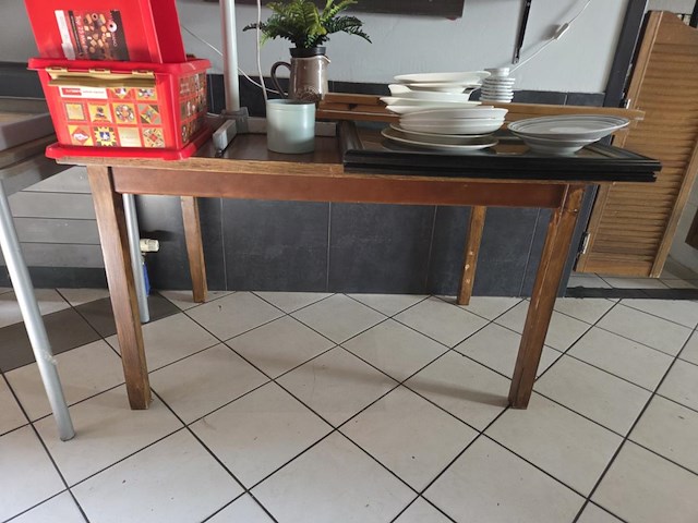 6 formica houten tafels - afbeelding 3 van  5