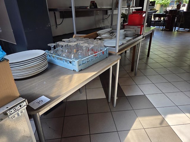 6 formica houten tafels - afbeelding 1 van  5
