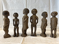 6 handgesneden popjes - afbeelding 1 van  3