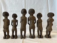 6 handgesneden popjes - afbeelding 3 van  3