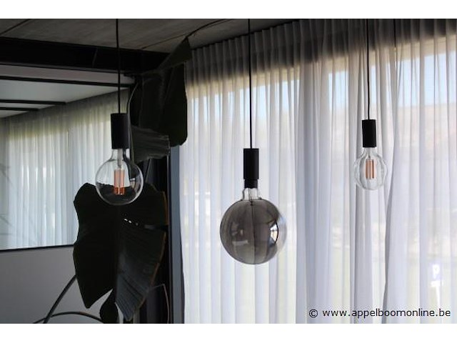 6 hanglampen (zonder rail systeem) - afbeelding 2 van  2