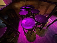 6 houten krukken - afbeelding 1 van  2