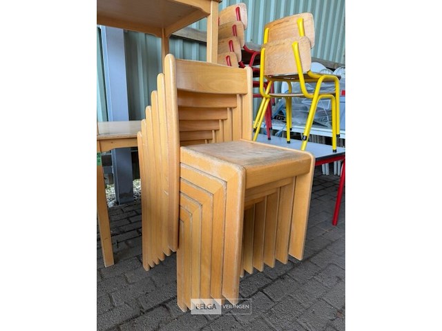 6 houten stoelen - afbeelding 1 van  2