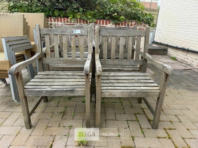 ± 6 houten tuinstoelen - afbeelding 1 van  3
