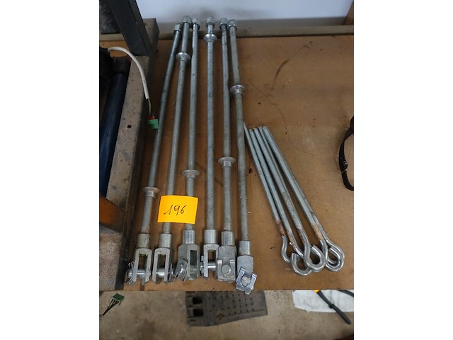 6 instelbare stangen met gaffelkop en 6 uitzetpennen met oog - afbeelding 1 van  2