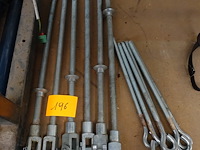 6 instelbare stangen met gaffelkop en 6 uitzetpennen met oog - afbeelding 1 van  2