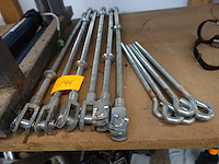 6 instelbare stangen met gaffelkop en 6 uitzetpennen met oog - afbeelding 2 van  2