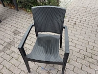 6 kunststof tuinstoelen - afbeelding 5 van  7