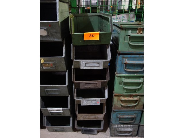 6 metalen bakken - afbeelding 1 van  1