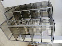 6 metalen planken met glazen planken - afbeelding 2 van  3