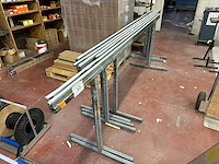 6 metalen schragen - afbeelding 1 van  1