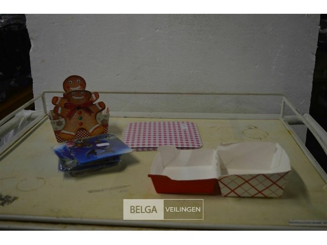 6 pakjes inpakdoosjes en parij onderleggers - afbeelding 1 van  5