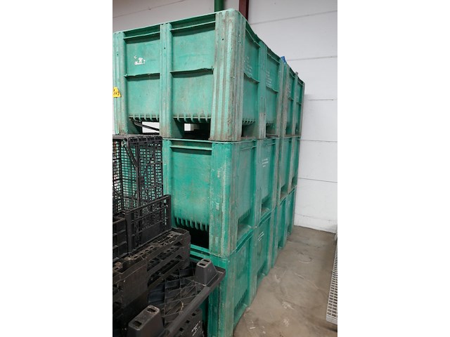 6 palletboxen hdpe - afbeelding 1 van  3