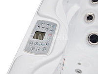 6 persoons outdoor spa 208x208 cm - wit bad / naturel houten kleur zijkant - afbeelding 9 van  24