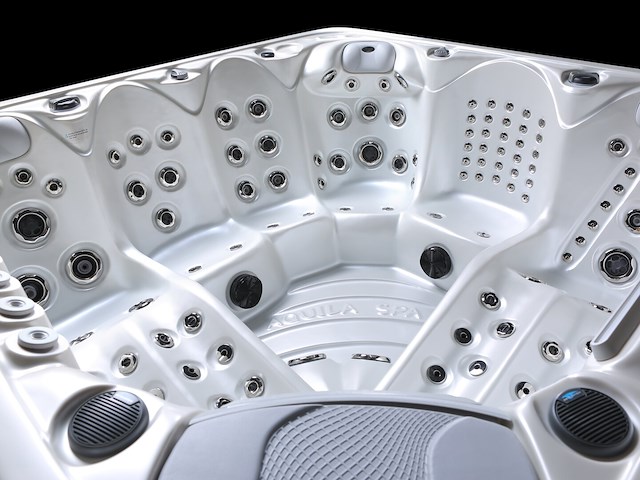 6 persoons outdoor spa met waterjets 230x230cm - wit / zwarte zijkant incl. wifi - afbeelding 11 van  17