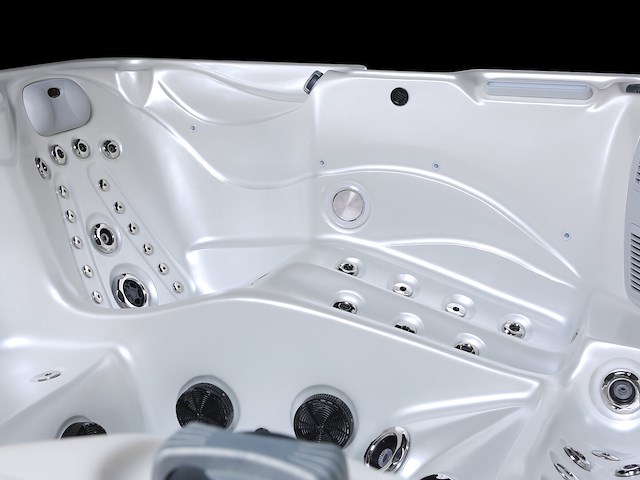 6 persoons outdoor spa met waterjets 230x230cm - wit / zwarte zijkant incl. wifi - afbeelding 14 van  17