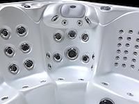 6 persoons outdoor spa met waterjets 230x230cm - wit / zwarte zijkant incl. wifi - afbeelding 16 van  17