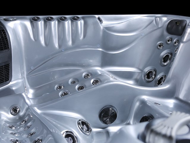 6 persoons outdoor spa met waterjets 230x230cm - zilver / zwarte zijkant incl. wifi - afbeelding 14 van  18