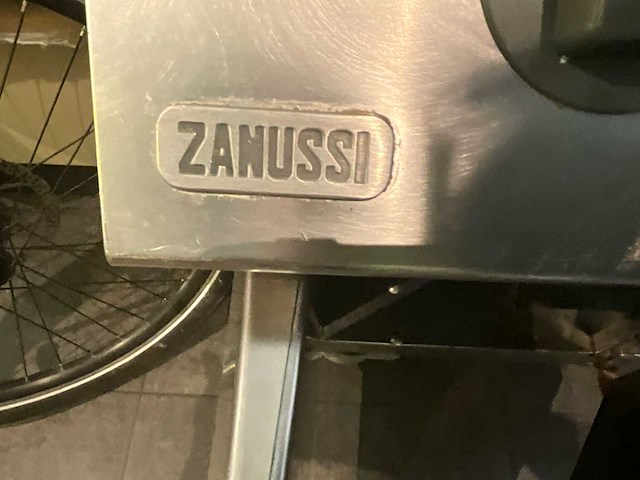 6 pits zanussi - afbeelding 5 van  5
