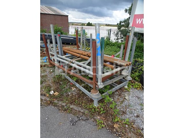 6 prop racks met buizen - afbeelding 2 van  3