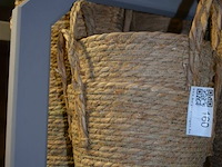 6 rieten bloemmandjes - afbeelding 1 van  3