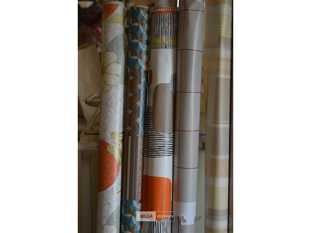 ±6 rollen tafelkleed - afbeelding 2 van  4