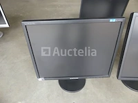 6 samsung syncmaster 943b 19-inch computermonitoren