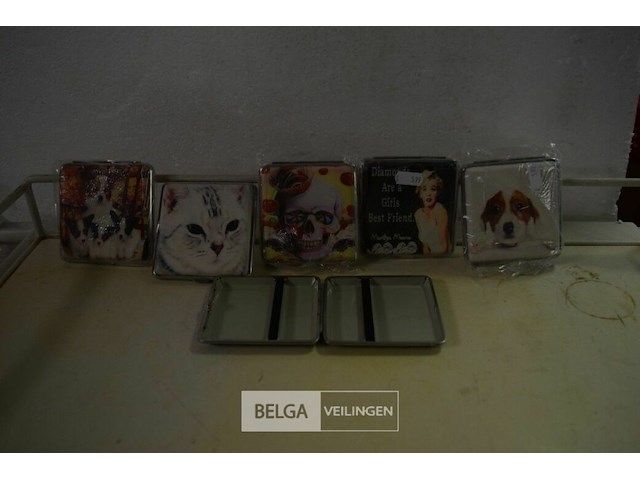 6 sigarettendoosjes - afbeelding 1 van  4