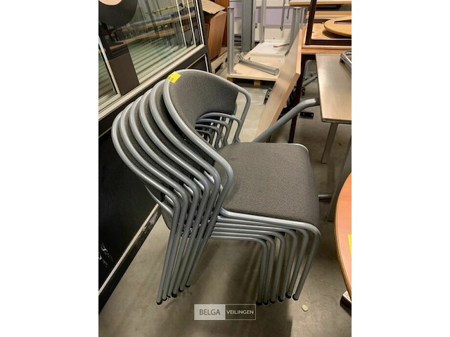 6 stapelbare stoffen stoelen - afbeelding 1 van  3