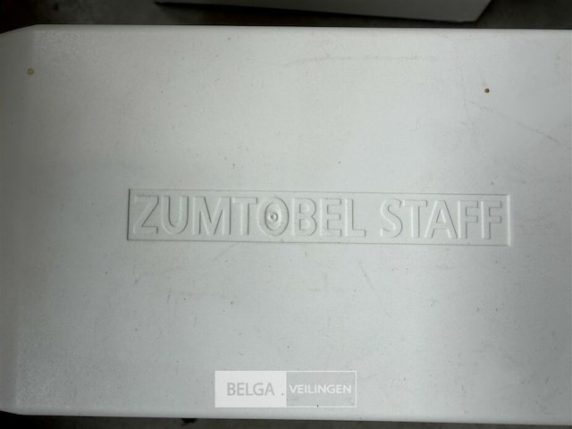 ± 6 starters zumtobel staff - afbeelding 2 van  3